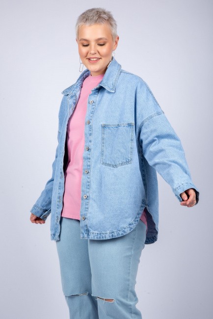 Джинсовая куртка рубашка с накладными карманами
