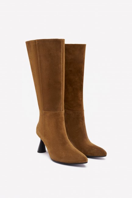 Сапоги из замши с устойчивым каблуком