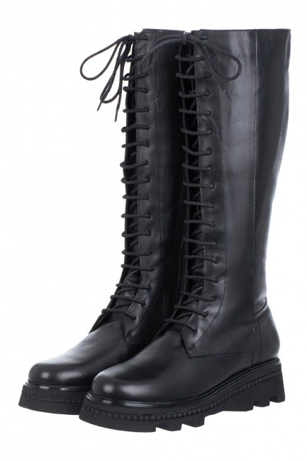 Черные кожаные сапоги на шнуровке с подкладкой из текстиля на большую ногу