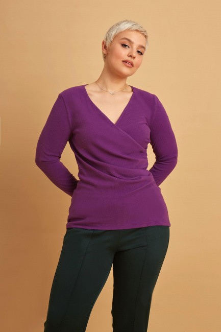 Фиолетовый лонгслив из велюра в рубчик одежда для полных женщин интернет магазин моностиль