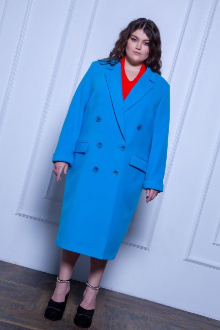 Голубое двубортное пальто с декоративными пуговицами большого размера купить онлайн в интернет-магазине 