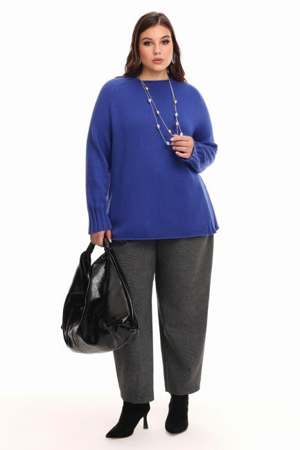 Брюки бананы с защипами из костюмной ткани