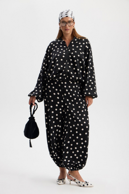 Брюки баллоны из шелка в горох – фото – Plus Size 50–64 – Моно-Стиль