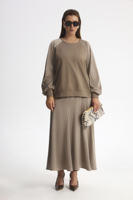 Свитшот трикотажный с комбинированным рукавом