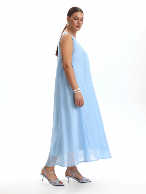 Платье без рукавов на подкладке