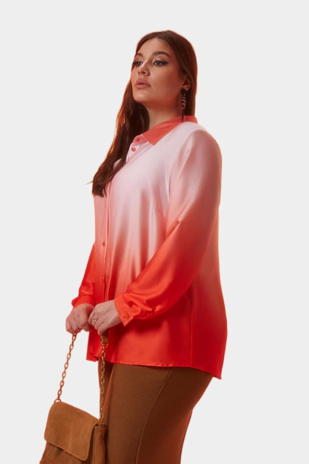 Шелковая рубашка с градиентом – фото – Plus Size 50–64 – Моно-Стиль