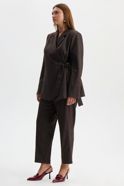 Брюки сигаретки из костюмной ткани с блеском – фото – Plus Size 50–64 – Моно-Стиль