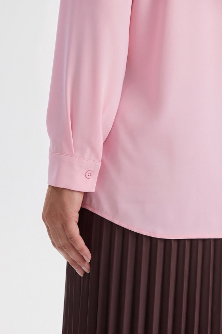 Блузка из розового поливискозного шелка – фото – Plus Size 50–64 – Моно-Стиль