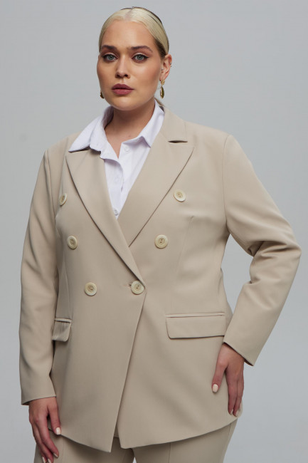Двубортный пиджак из облегченной костюмной ткани минималистичного цвета через интернет-магазин моностиль почтой большие размеры 