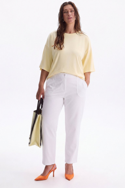 Белые прямые брюки из хлопка – фото – Plus Size 50–64 – Моно-Стиль
