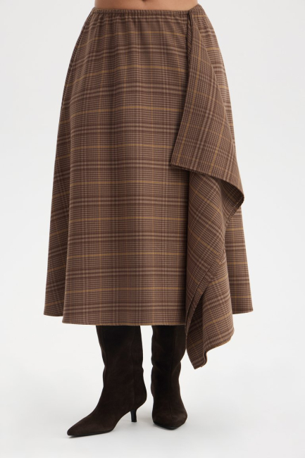 Юбка с драпировкой из костюмной ткани – фото – Plus Size 50–64 – Моно-Стиль