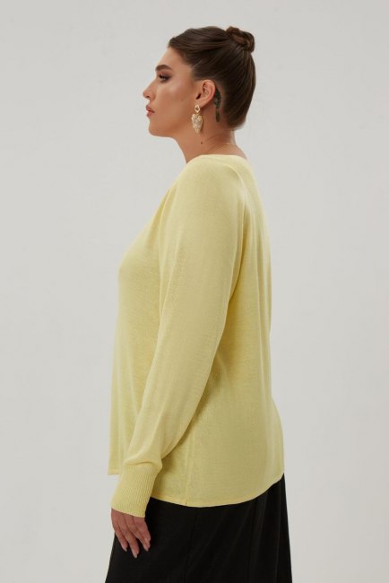 Легкий пуловер из смесовой вискозы желтого цвета