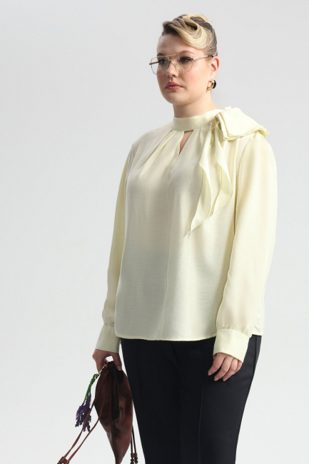 Блузка с бантом из прохладной шерсти