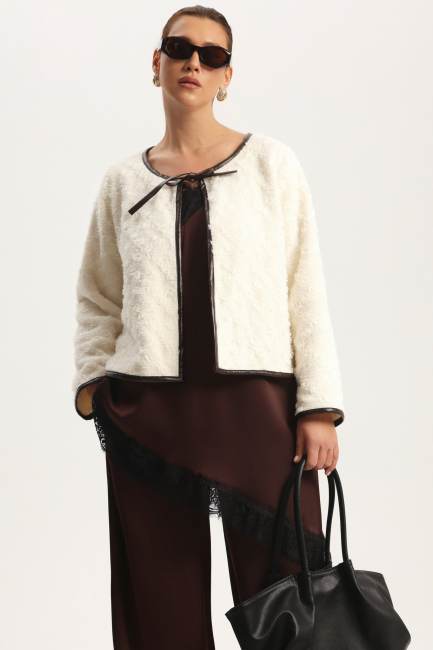 Жакет из фактурного трикотажа на завязке