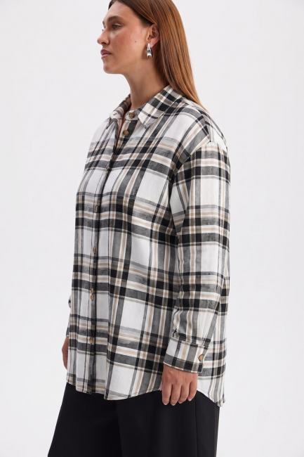 Рубашка оверсайз в черно белую клетку – фото – Plus Size 50–64 – Моно-Стиль