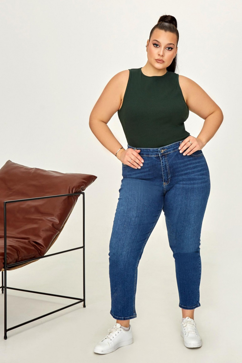Зауженные джинсы slim синего цвета с большими размерами одежды для женщин