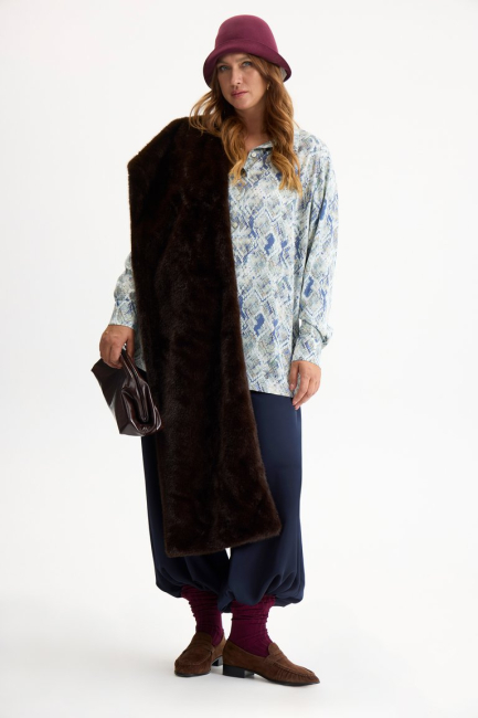 Блузка с принтом змея – фото – Plus Size 50–64 – Моно-Стиль