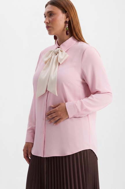 Блузка из розового поливискозного шелка – фото – Plus Size 50–64 – Моно-Стиль