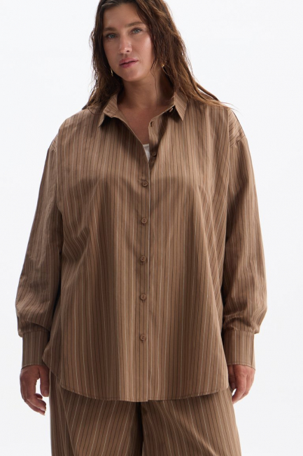 Рубашка оверсайз в полоску – фото – Plus Size 50–64 – Моно-Стиль