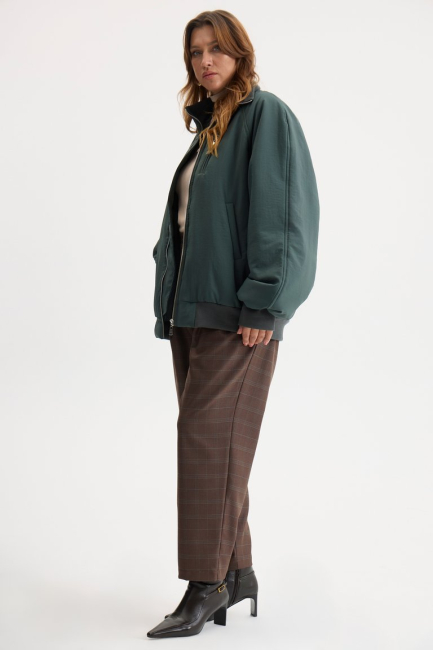 Брюки бананы в клетку – фото – Plus Size 50–64 – Моно-Стиль