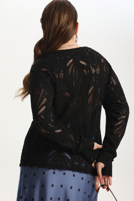 Кружевной лонгслив с отверстием для пальца