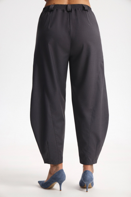 Брюки баллоны из костюмной ткани