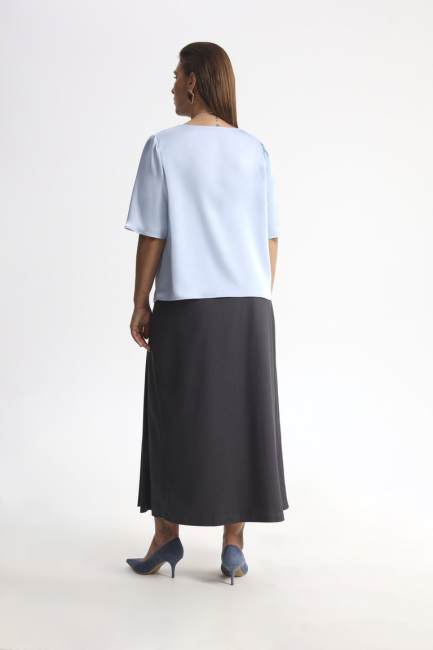 Юбка с боковыми складками и разрезом – фото – Plus Size 50–64 – Моно-Стиль