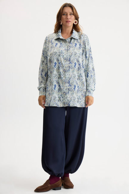 Блузка с принтом змея – фото – Plus Size 50–64 – Моно-Стиль