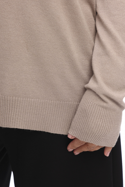 Базовая водолазка в оттенке капучино