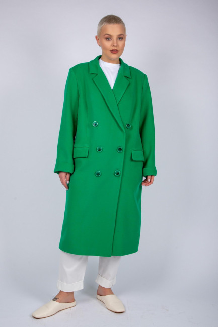 двубортное пальто зеленого цвета