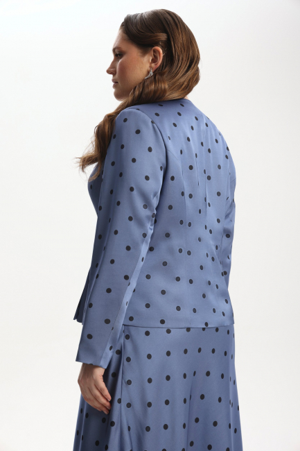 Жакет с вырезом каре и кружевом