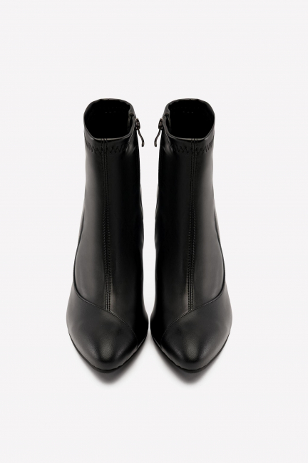 Ботильоны из кожи с острым мысом