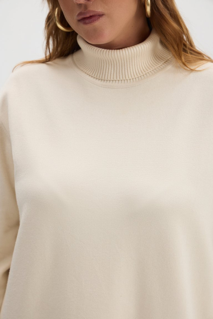 Платье-свитер длинны миди – фото – Plus Size 50–64 – Моно-Стиль