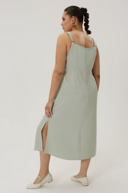 Оливковое платье в стиле слинки без подкладки с краш эффектом