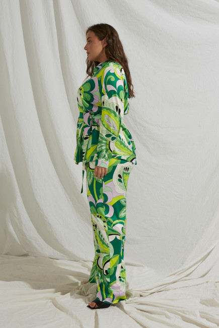Шелковый костюм в пижамном стиле с принтом зеленый купить