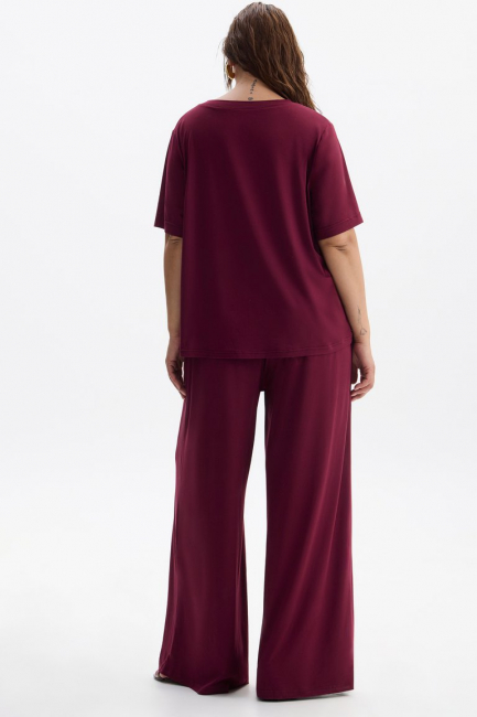 Футболка с V-вырезом из модала – фото – Plus Size 50–64 – Моно-Стиль