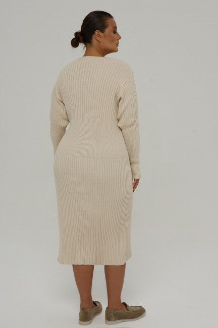 Вязаное платье чулок из смесового хлопка минималистичного цвета на крупную фигуру заказать онлайн