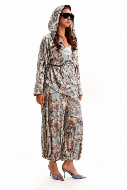 Брюки баллоны с голубым принтом – фото – Plus Size 50–64 – Моно-Стиль