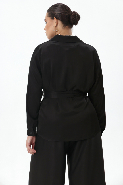 Рубашка с английским воротником и поясом