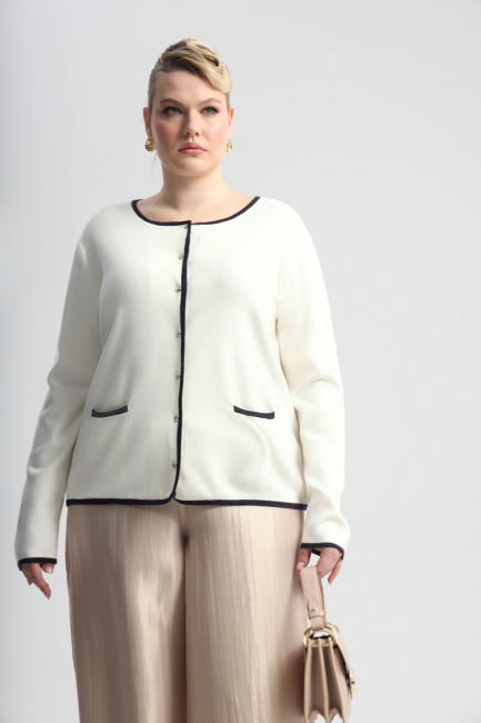 Вязаный жакет в стиле шанель