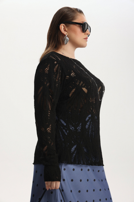 Кружевной лонгслив с отверстием для пальца