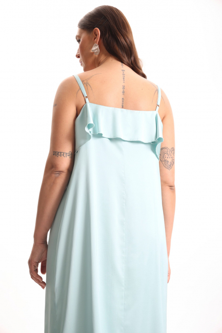 Платье из поливискозы с воланом на груди