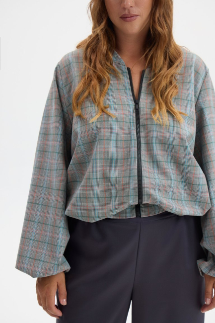 Бомбер с рукавом жиго в клетку – фото – Plus Size 50–64 – Моно-Стиль
