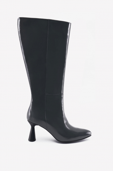 Лакированные сапоги с увеличенной полнотой