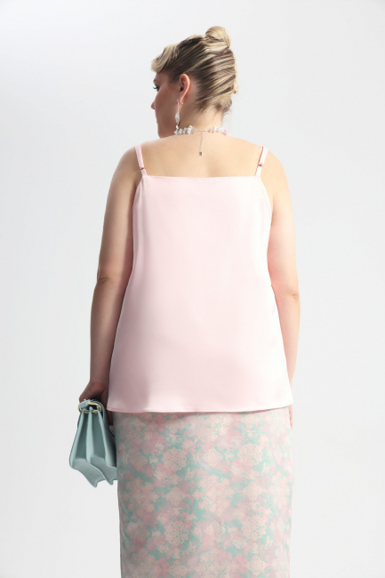 Топ на тонких лямках из поливискозы