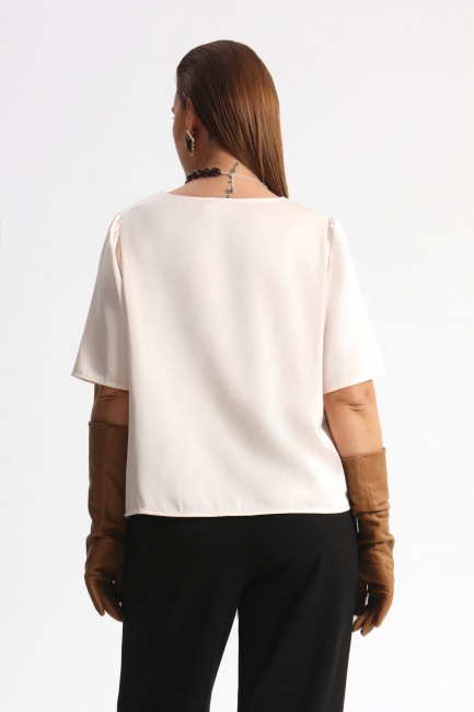 Блузка из поливискозы