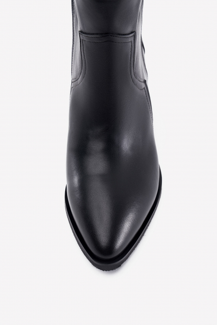 Казаки из черной кожи