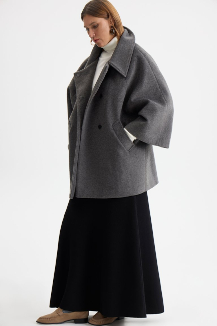 Полупальто реглан серого цвета – фото – Plus Size 50–64 – Моно-Стиль