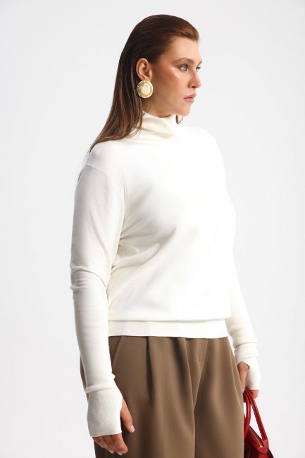 Бадлон с разрезом на горловине