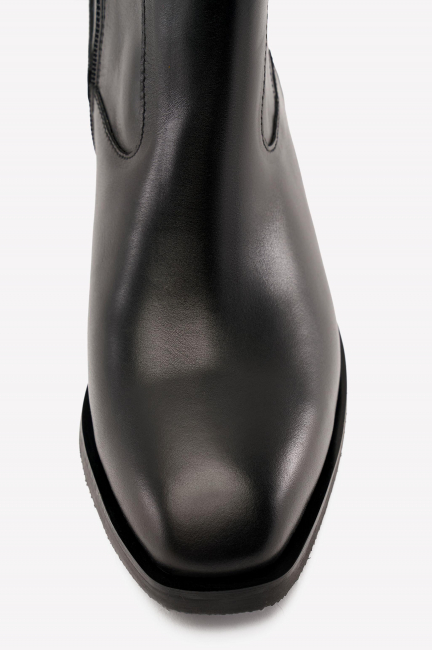 Кожаные короткие казаки в стиле ропер